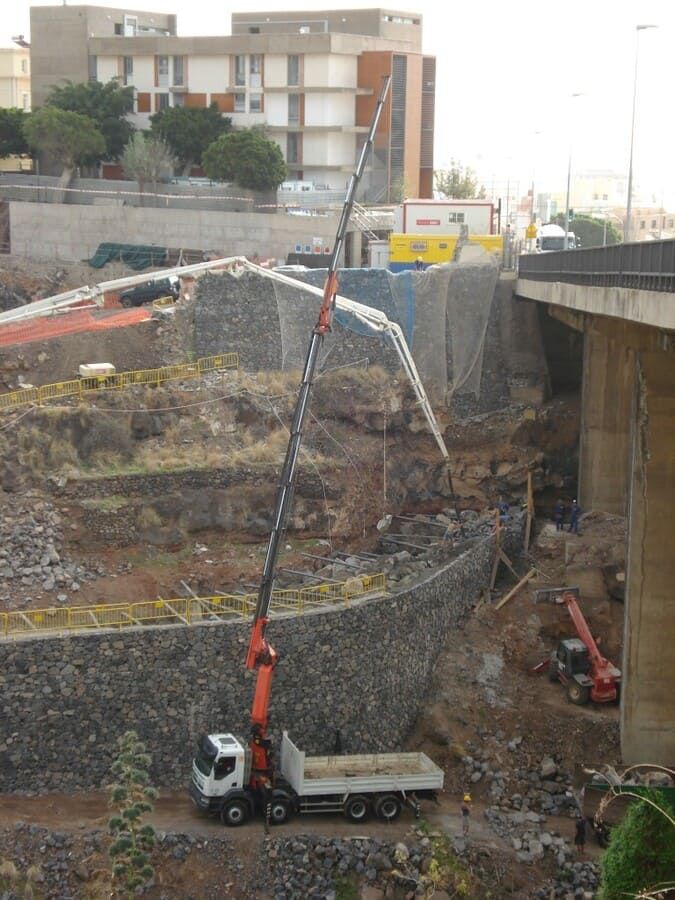 Grúas y Transportes Bony grúa